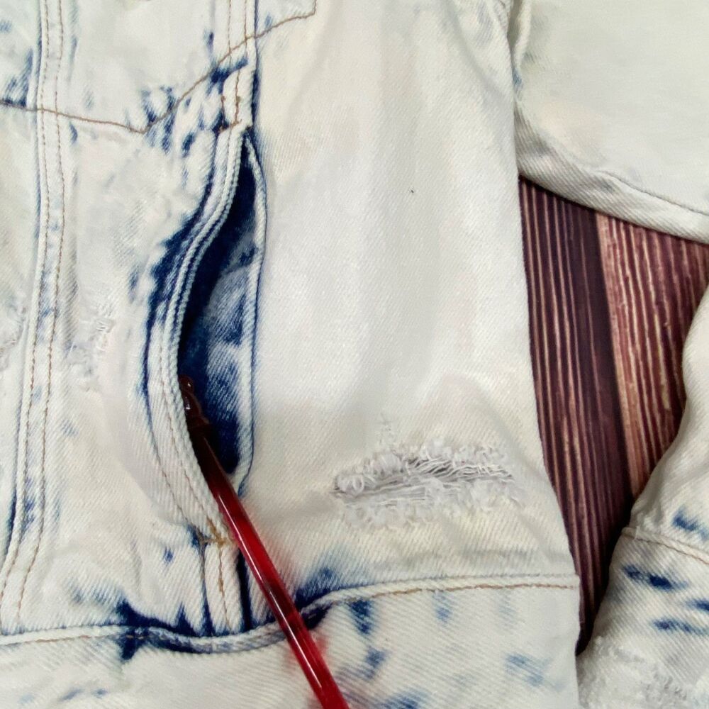 BLANKNYC Women’s Denim Trucker Jacket Size S American Flag Pre-Owned Excellent - Picture 7 of 16
